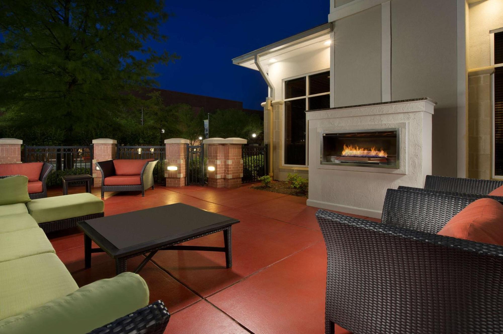 Hilton Garden Inn Chattanooga Downtown Esterno foto